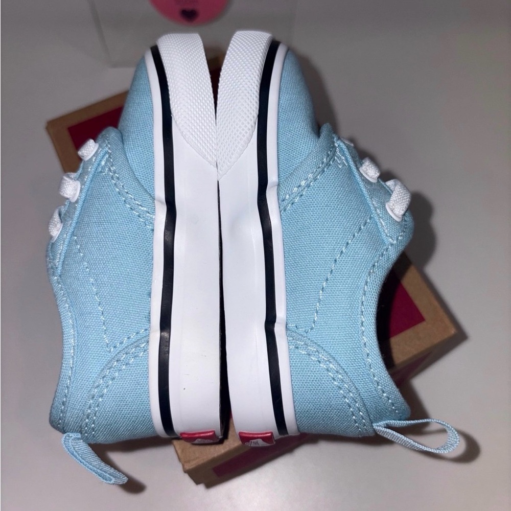 Vans Unisex Atwood Slip-on Shoe
Crystal BlueToddler Size 5 - Picture 6 of 9